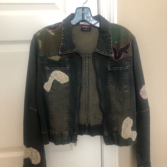 Angel Jeans Camouflage Denim Jacket With Detailing - Picture 2 of 16